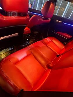 کرایسلەر 300